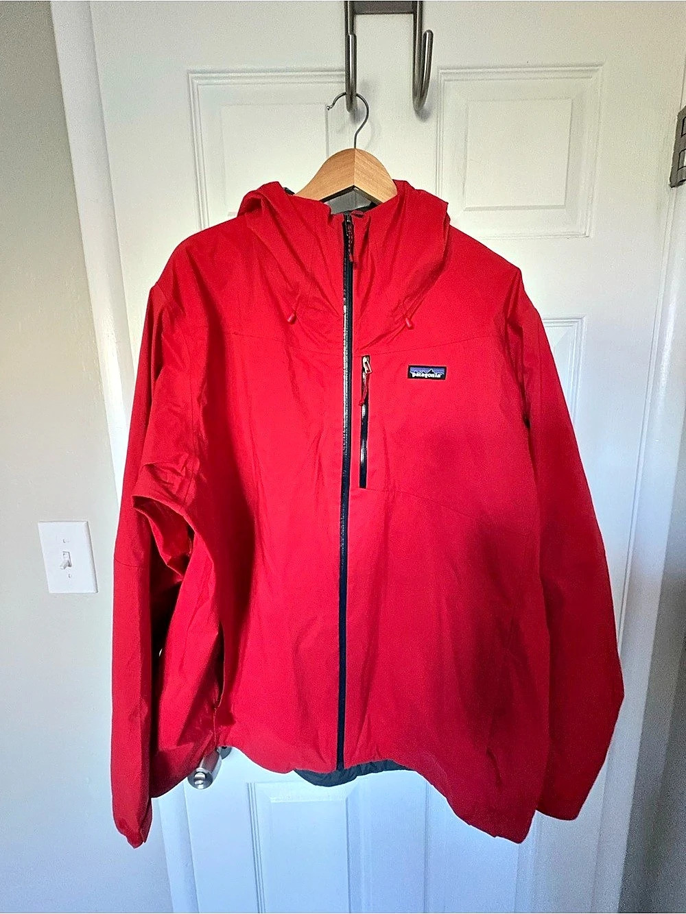 Patagonia Torrentshell 3L Jacket Men's Red & Gray Rain Jacket XL - Picture 2 of 11